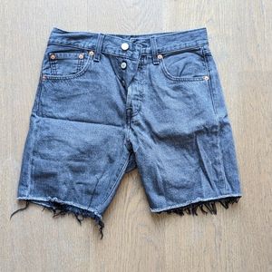 Levi Mens Ripped Jean Shorts